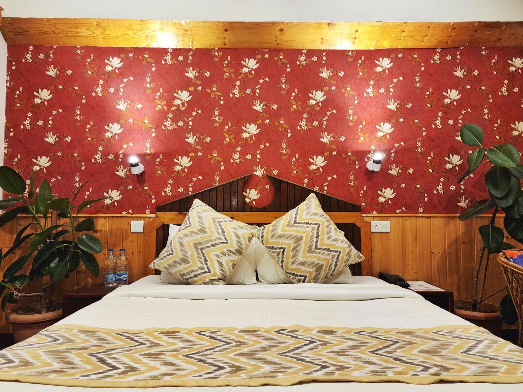 Hotel Pineview Shimla Exterior foto