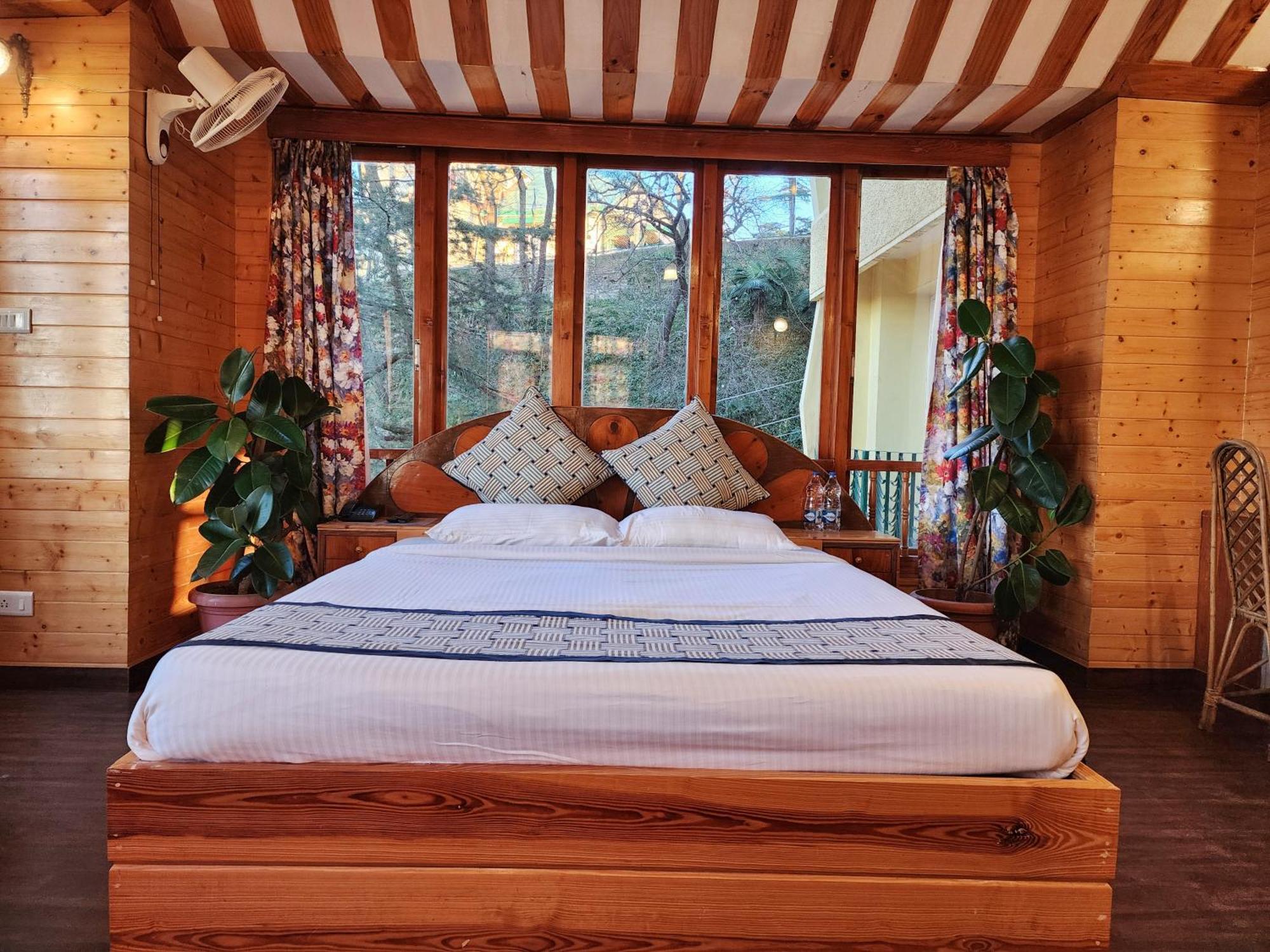 Hotel Pineview Shimla Exterior foto