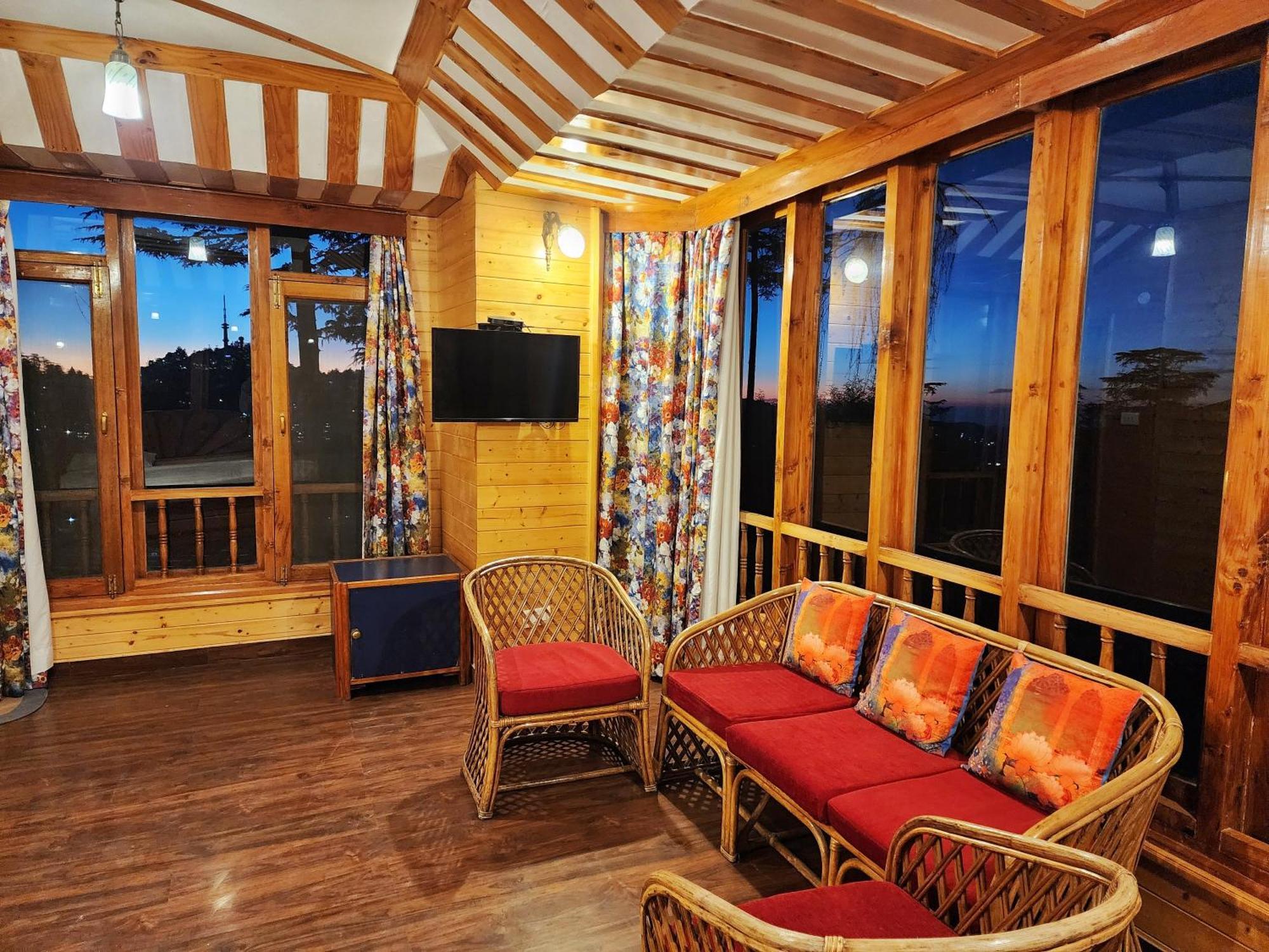 Hotel Pineview Shimla Exterior foto