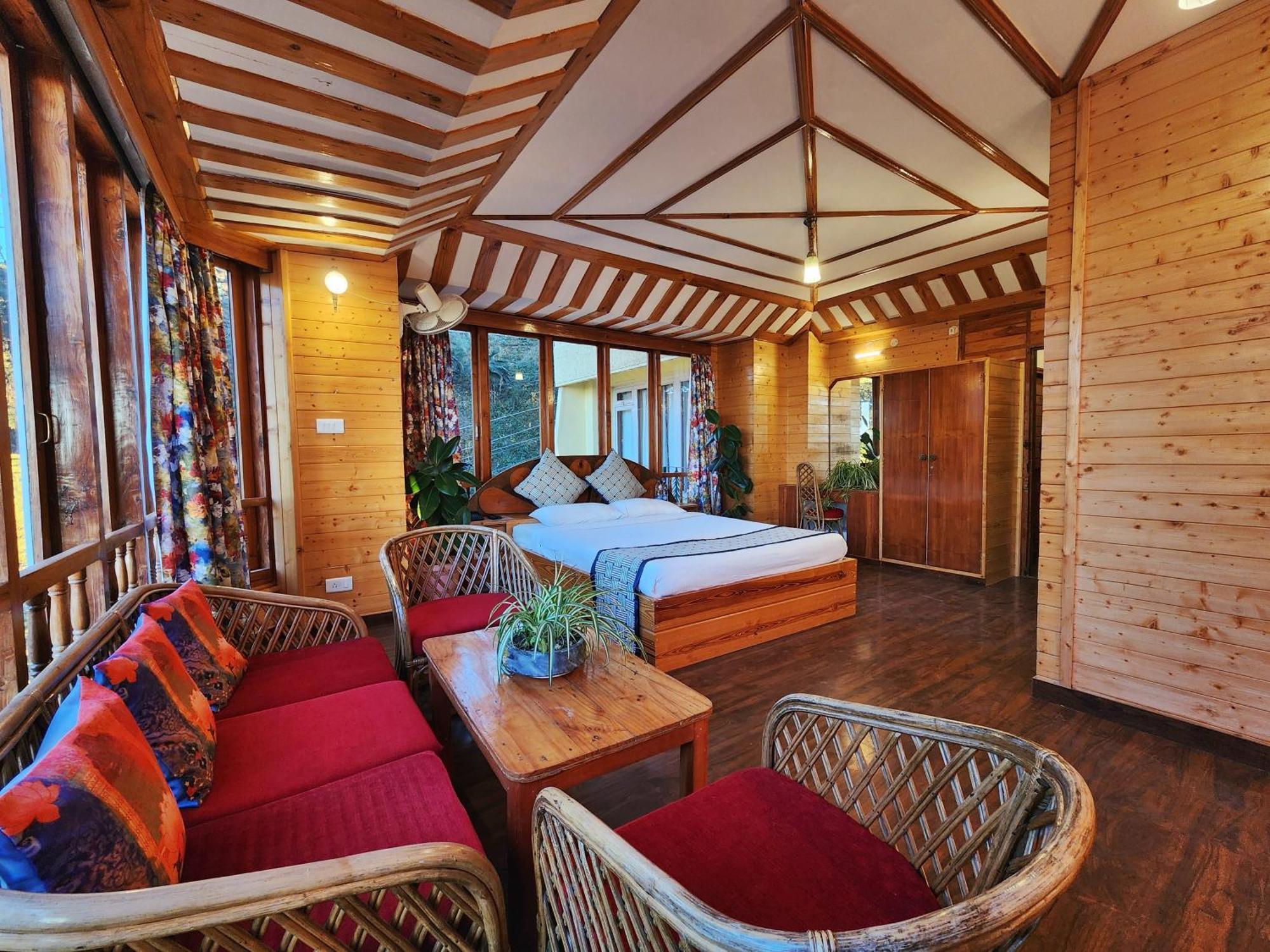 Hotel Pineview Shimla Exterior foto